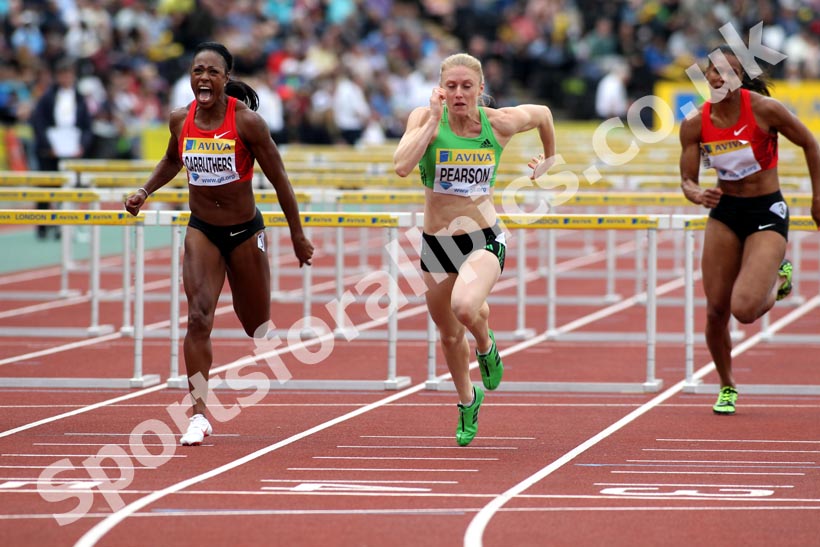 Sally Pearson beats Danielle Carruthers in the 100 metres Hurdles, 2011 Aviva London Grand Prix